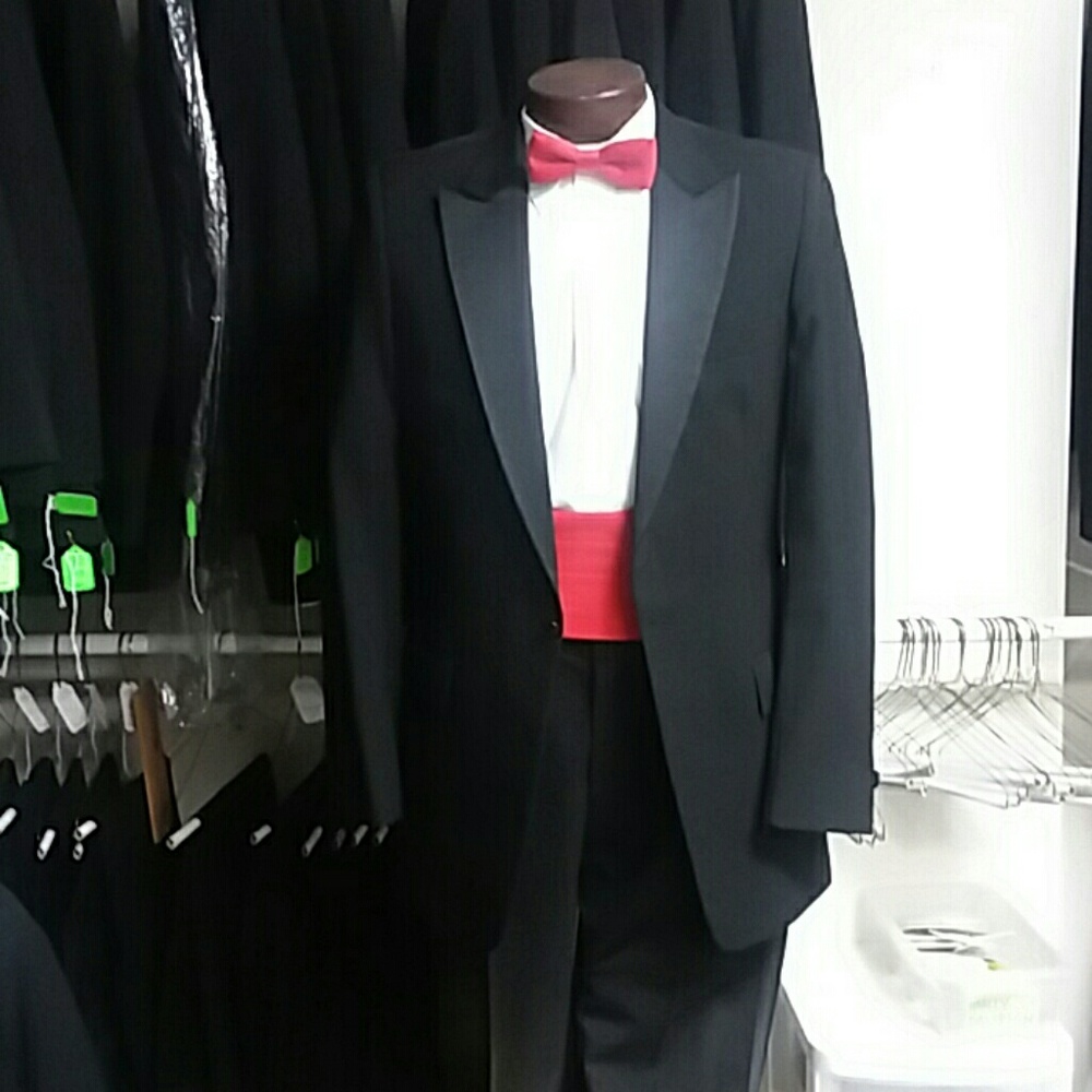 39L Tuxedo Jacket Vintage